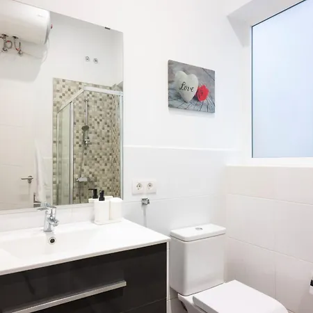 Feriehus Amazing Duplex At The Heart Of Cruz Santa Cruz de Tenerife